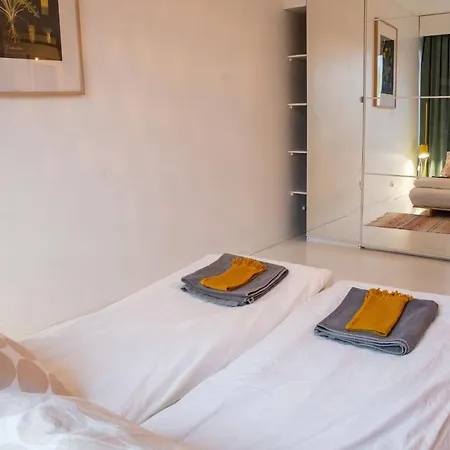 Arctic Circle Retreat: Stylish 2-room Apartament