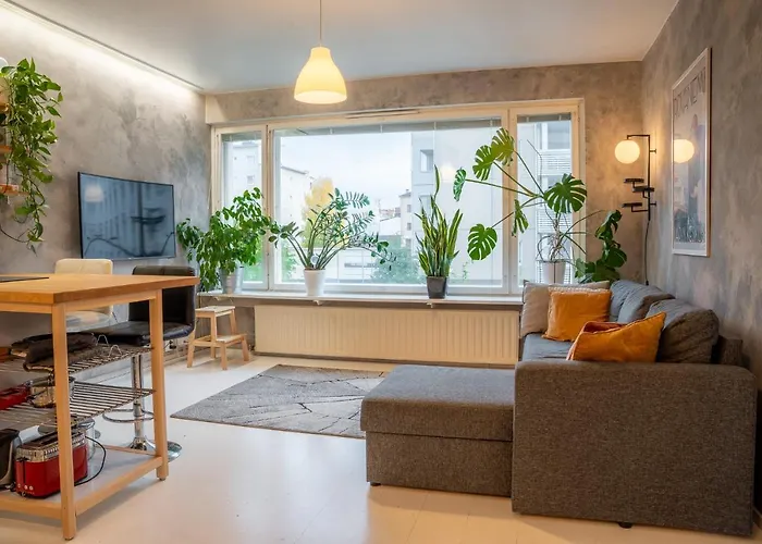 Arctic Circle Retreat: Stylish 2-room